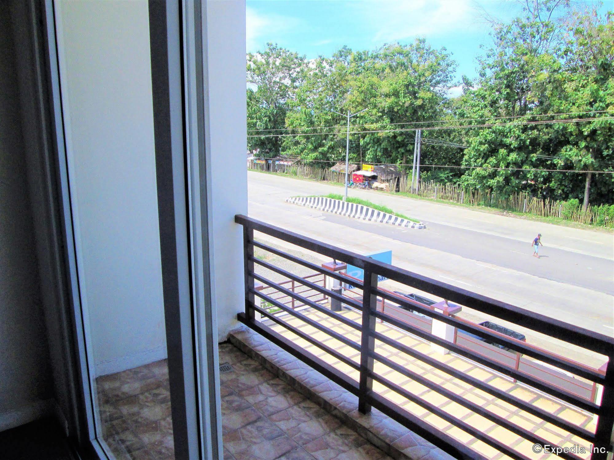 Lohas Airport Hotel Laguindingan Exterior photo